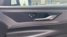 Jaguar XE 2.0 D200 R-Dynamic SE 4dr Auto Diesel Saloon